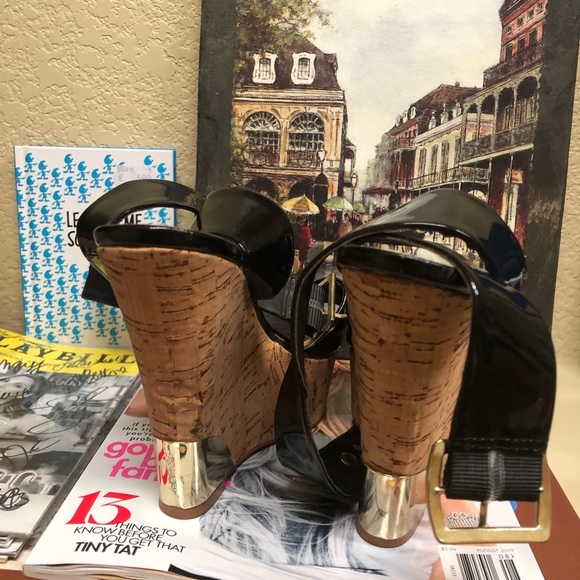 Sandals - Picture 5 of 5